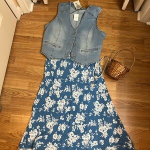 Blue Midi Skirt with Flowers, new w/o tags
